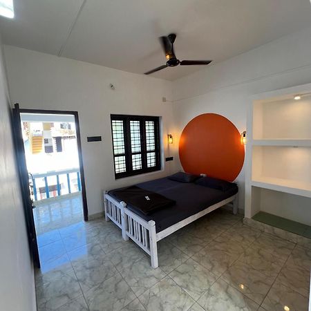 Happy Land Hotel Varkala Bagian luar foto
