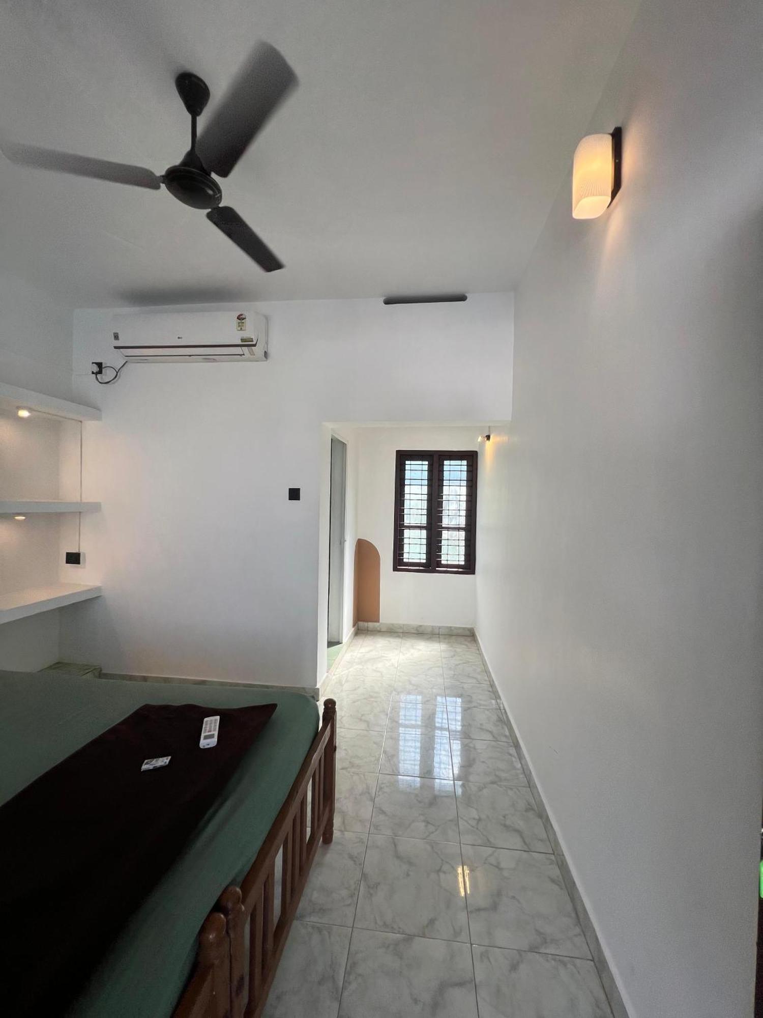 Happy Land Hotel Varkala Bagian luar foto